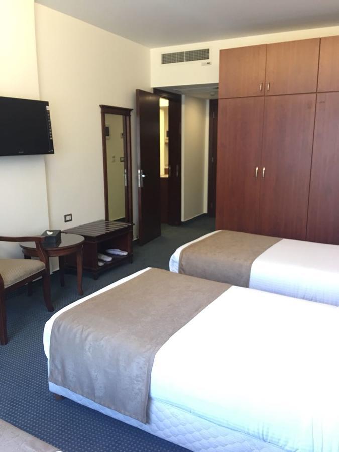 Hotel Midtown &