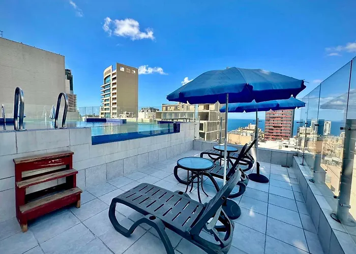 Midtown Hotel & Suites